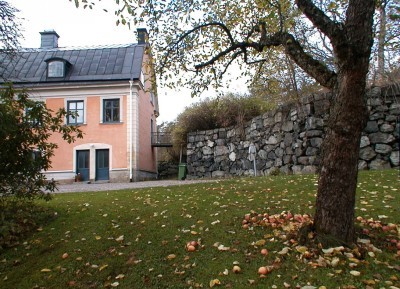 tumba hus 23.45.jpg